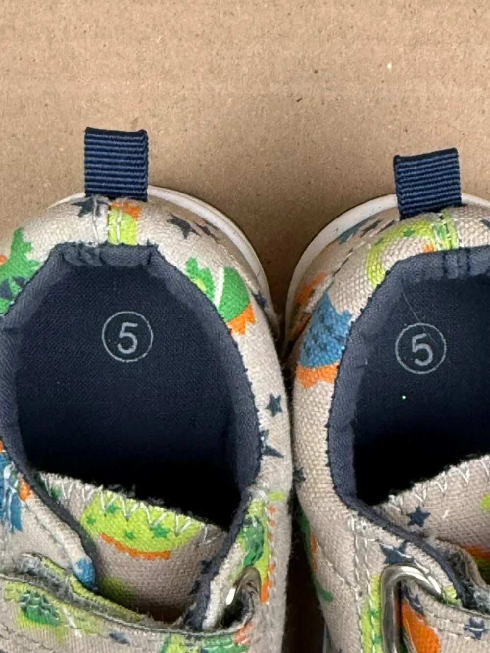 Toddler Boys Size 5 Dinosaur Print Canvas Sneakers Hook and Loop Shoes